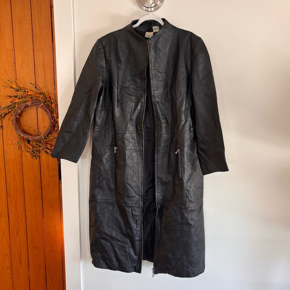 Vintage Newport News 100% Leather Long Coat – Black – Minimalist Chic Size L